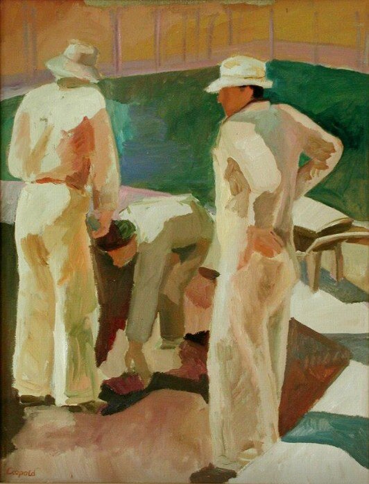 Impressionistisch olieverfschilderij van Margreeth Leopold: twee staande figuren in witte kleding en strohoeden naast een derde figuur die zich vooroverbuigt, in warme middagtonen